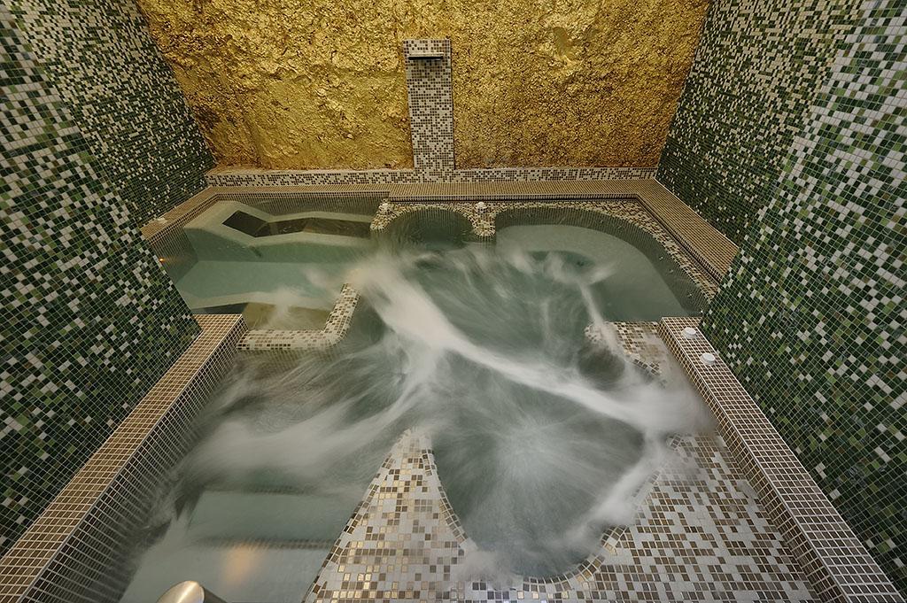Bertusi Hotel