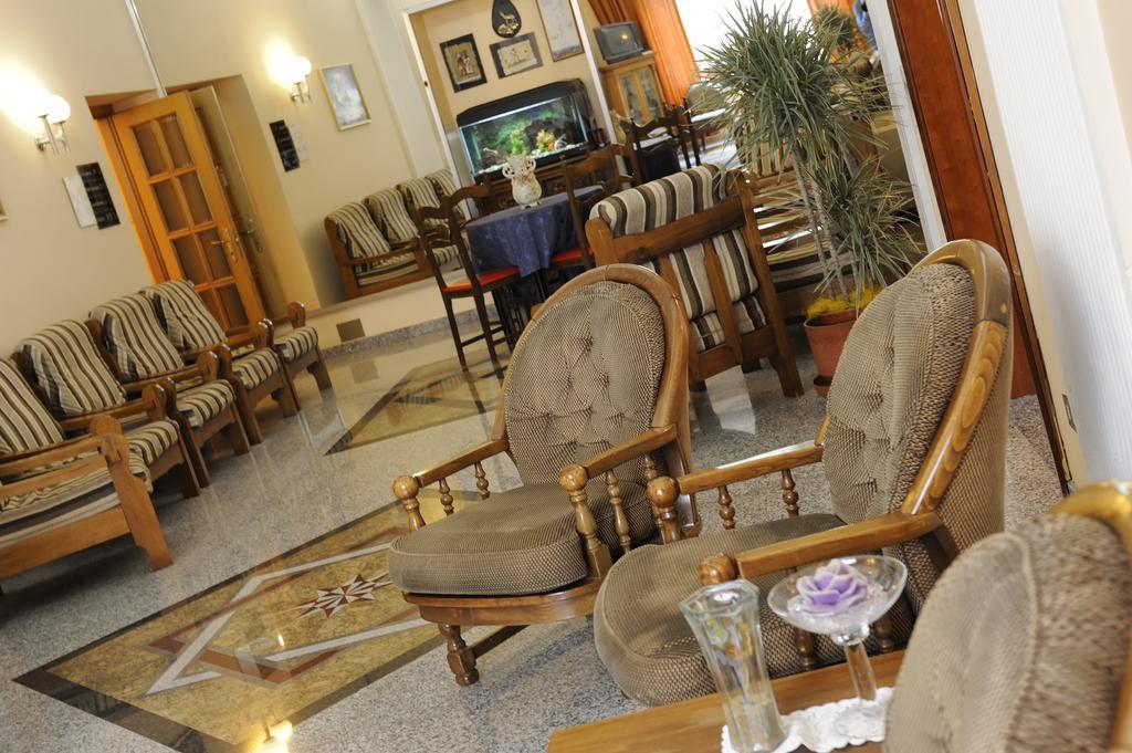 Bertusi Hotel